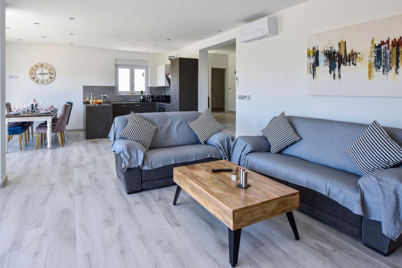 Moderner Bungalow Mit Meerblick لون المظهر الخارجي الصورة