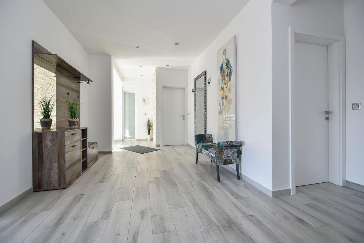 Moderner Bungalow Mit Meerblick لون المظهر الخارجي الصورة